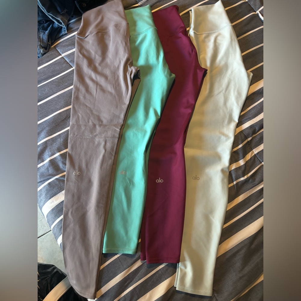 Alo Yoga Leggings bundle sz small